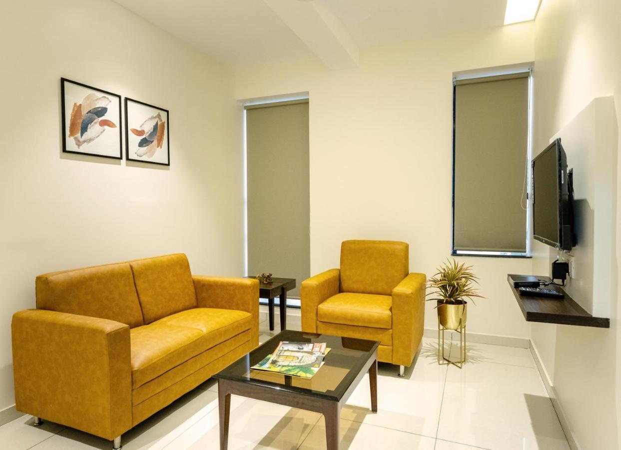 Hotel Paramount Suites & Service Apartments Mangalúr Exteriér fotografie