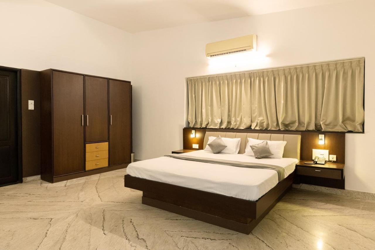 Hotel Paramount Suites & Service Apartments Mangalúr Exteriér fotografie